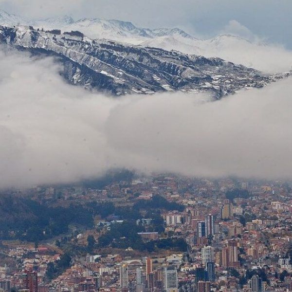 La Defensoría del Pueblo de la ciudad de El Alto organiza el décimo evento musical en el año nuevo aymara denominado Solsticio – Rocksticio de Invierno 2010